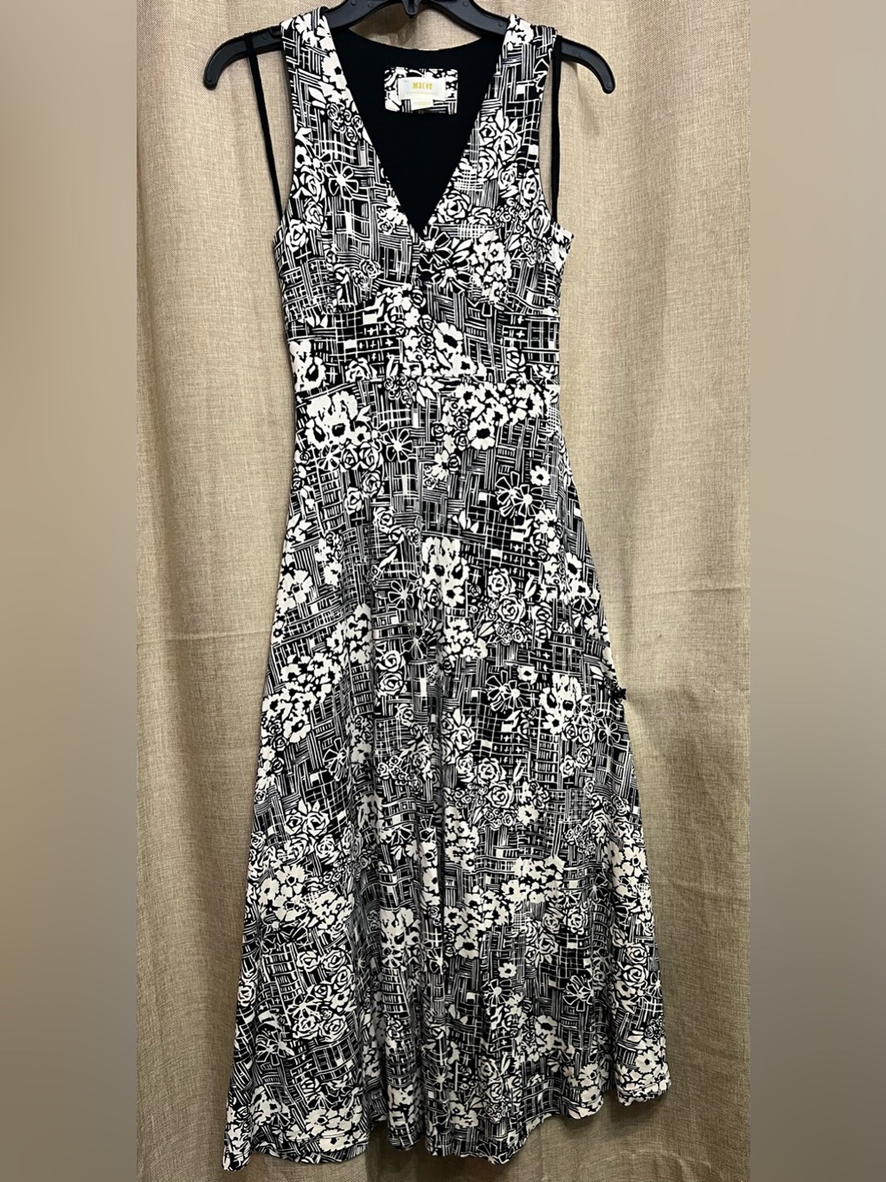 Anthropologie Black & White Floral V-Neck Midi  Dress